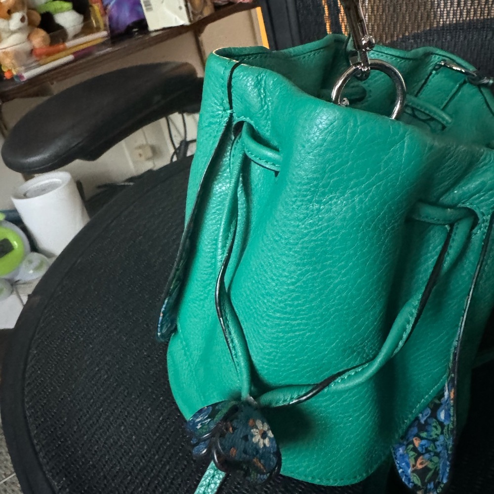 Coach Green Petal bag with pebble leather - Picture 6 of 8